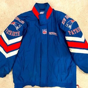Men’s Size Large New England Patriots Starter Jacket
